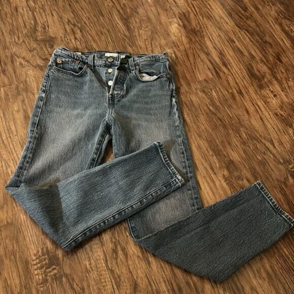 Levi Premium Wedgie Size 26 Salsa Roll dark wash straight mom jeans 90s denim - Picture 1 of 10